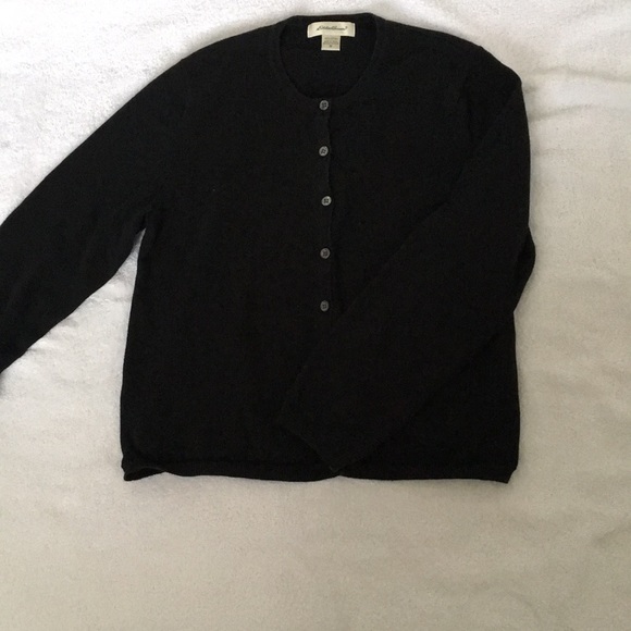 Eddie Bauer Cardigan Sweater (M) - Picture 3 of 4